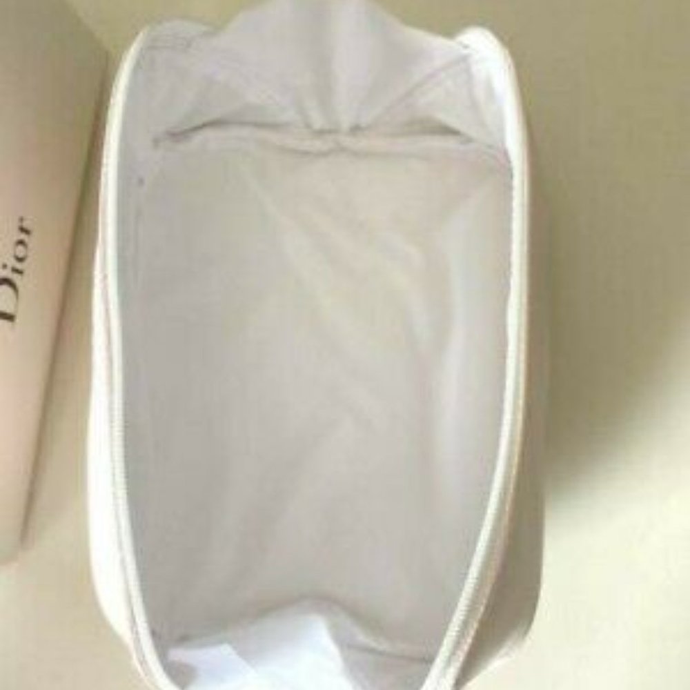 DIOR Beaute Pink Pouch. BNIB - Picture 5 of 5